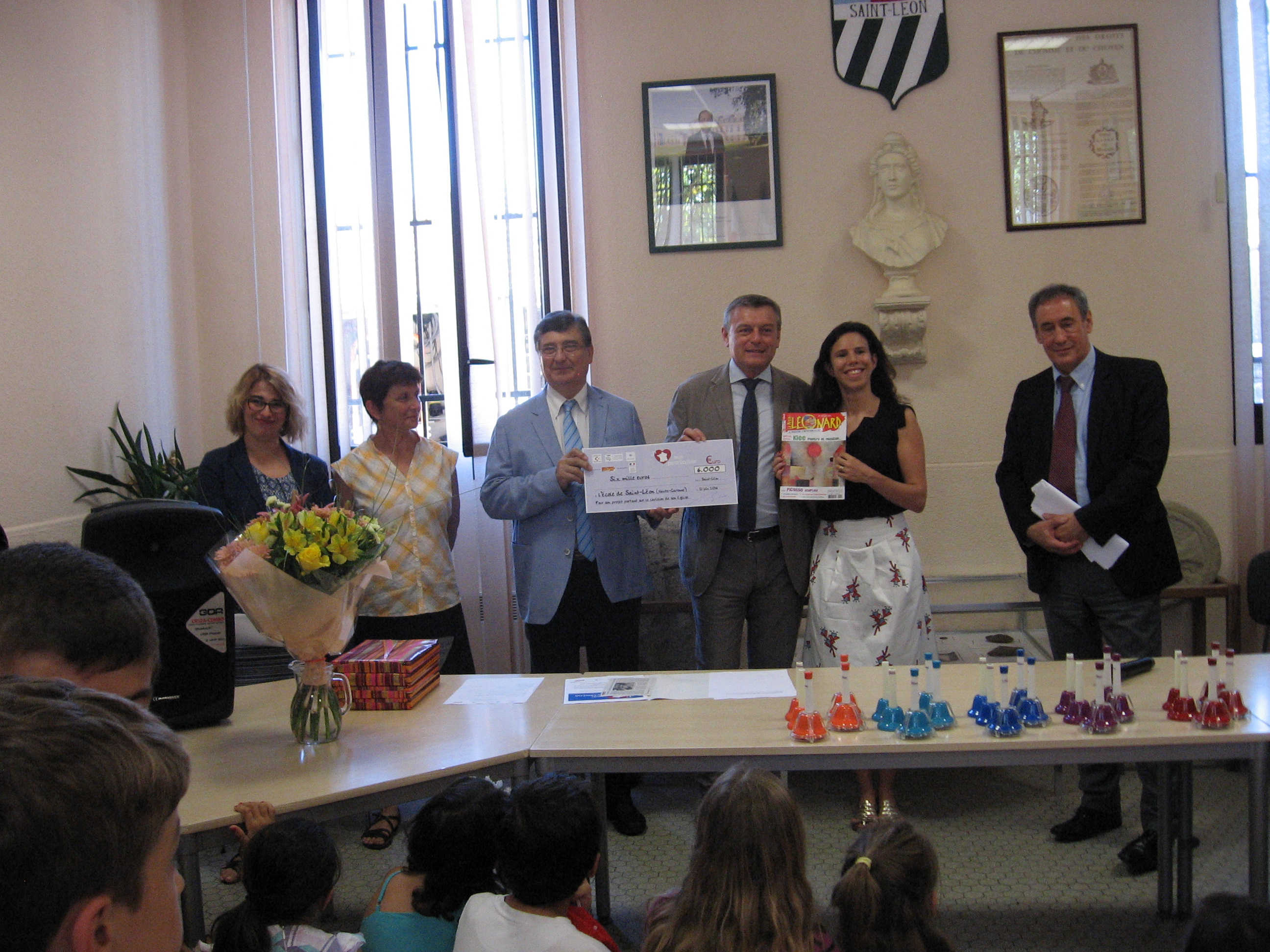 Remise du chèque de 6000 € grand prix du concours " j'aime mon patrimoine"