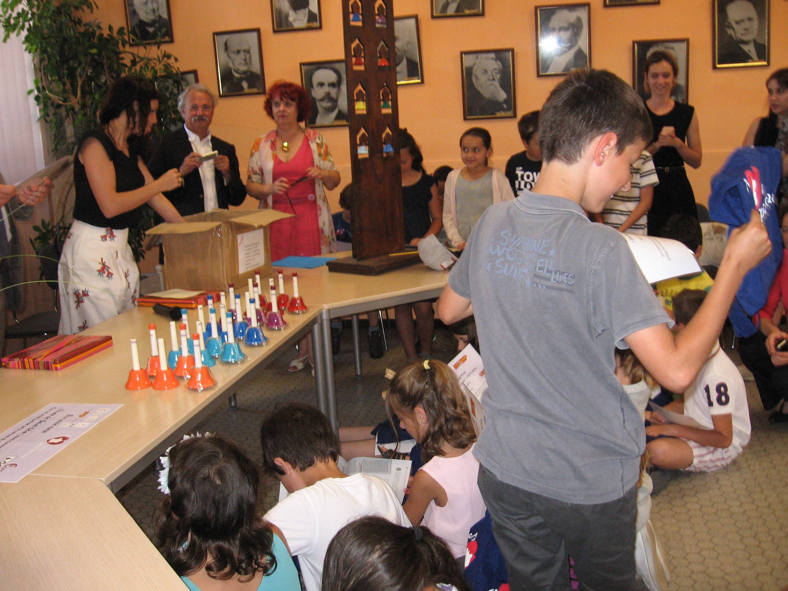 cadeaux des partenaires offerts aux élèves